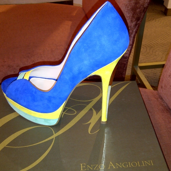 Enzo Angelino Size 10 Authentic Suede Heels - Picture 1 of 1
